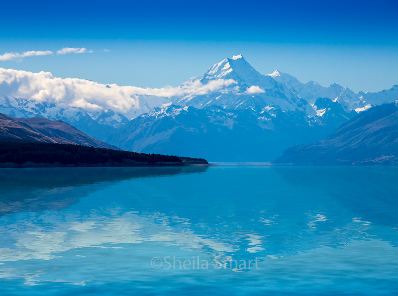 Lake Pukaki with Mt Cook 