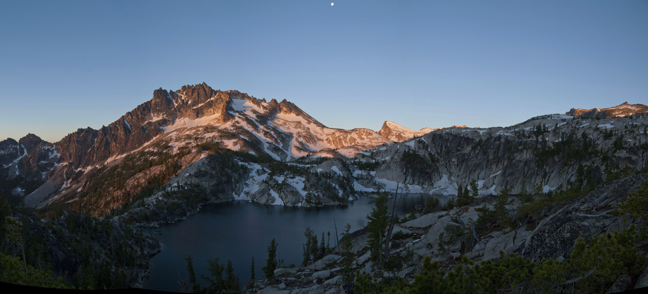 Sunrise Lake Viviane