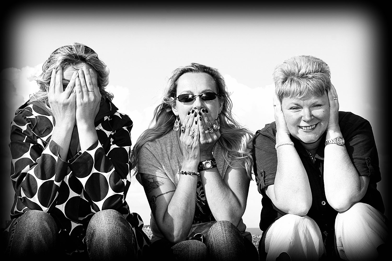See no evil, speak no evil, hear no evil !