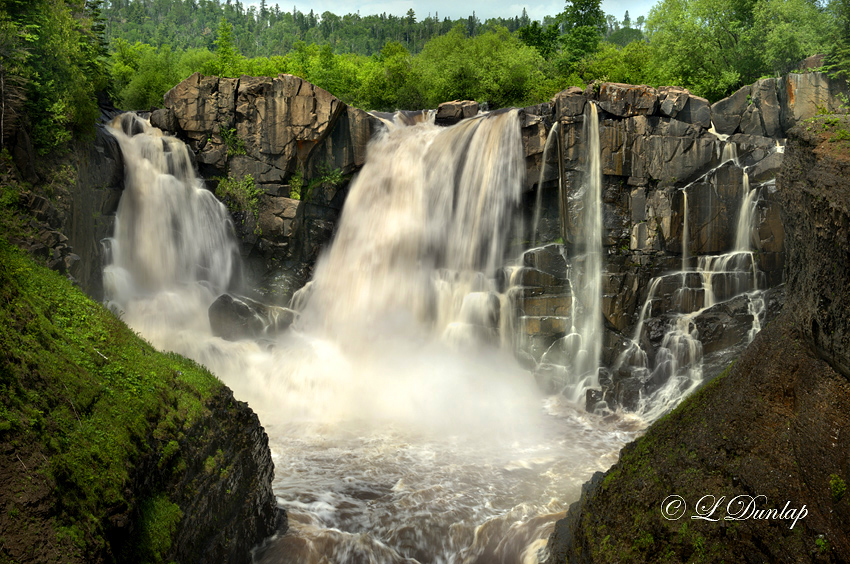 106.2 -  High Falls On Pigeon River (HDR)