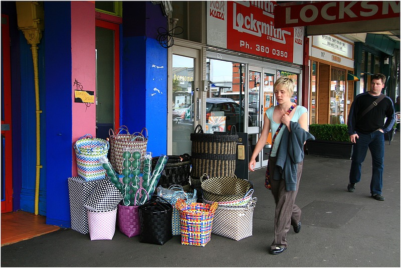 Street scene on Ponsonby.