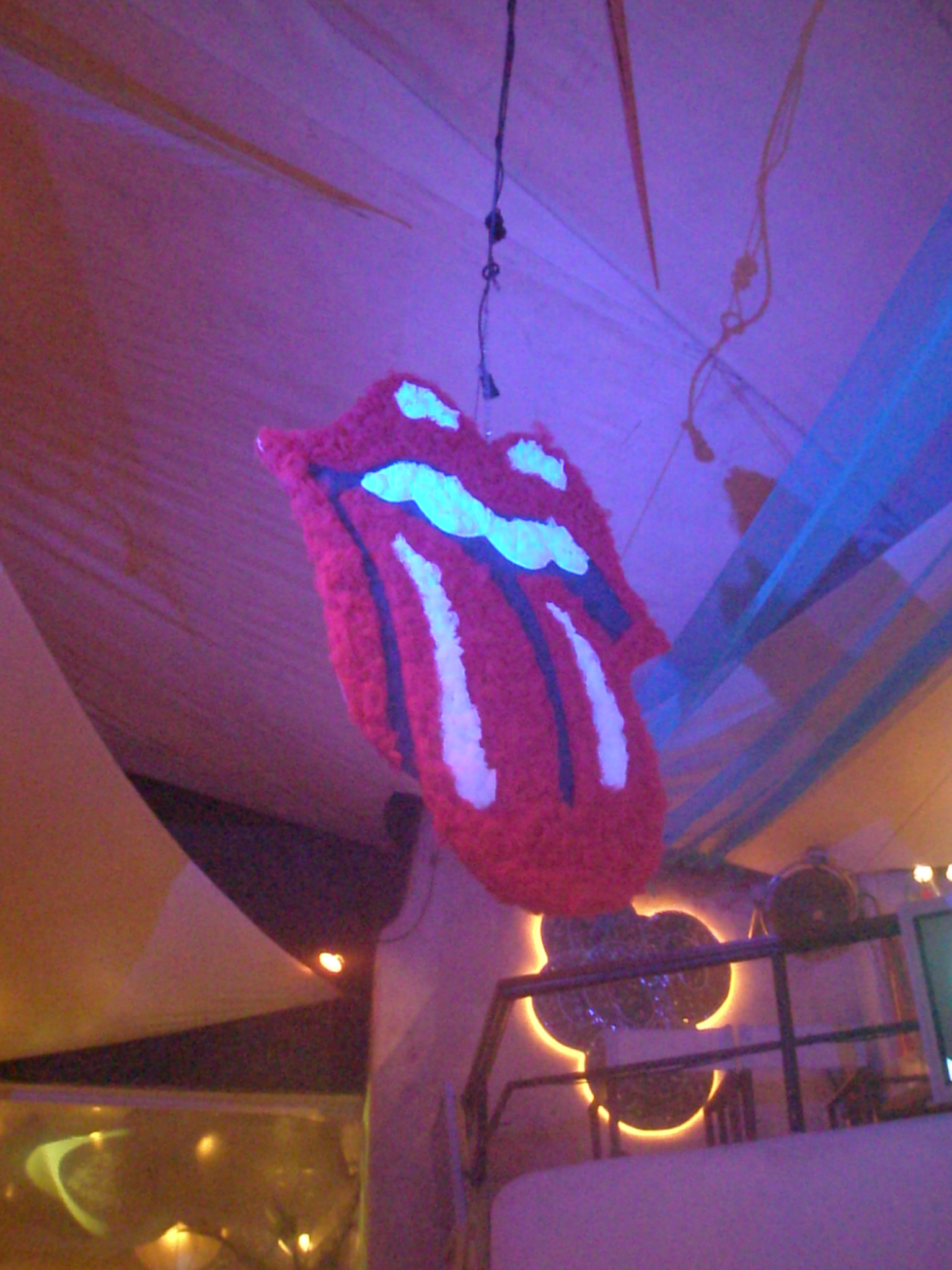 Stones Pinata (22/7) DML