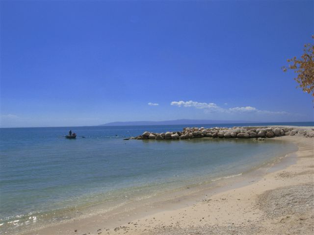 the beach at Kaliko