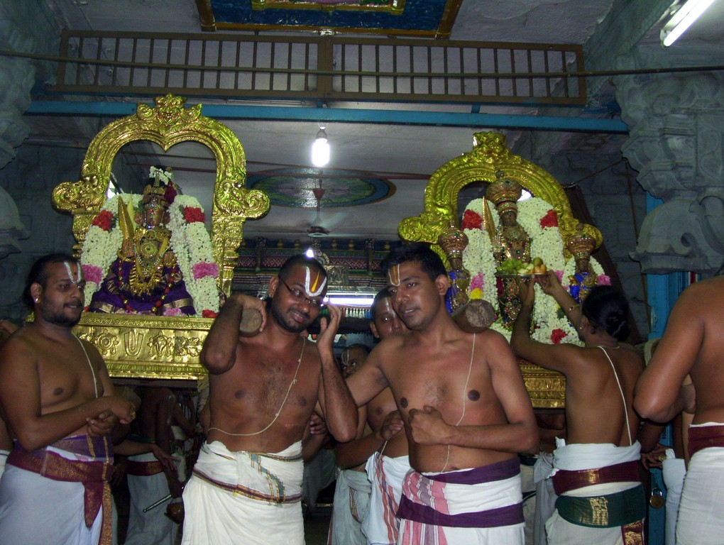 Sri varadan & Perundevi2.jpg