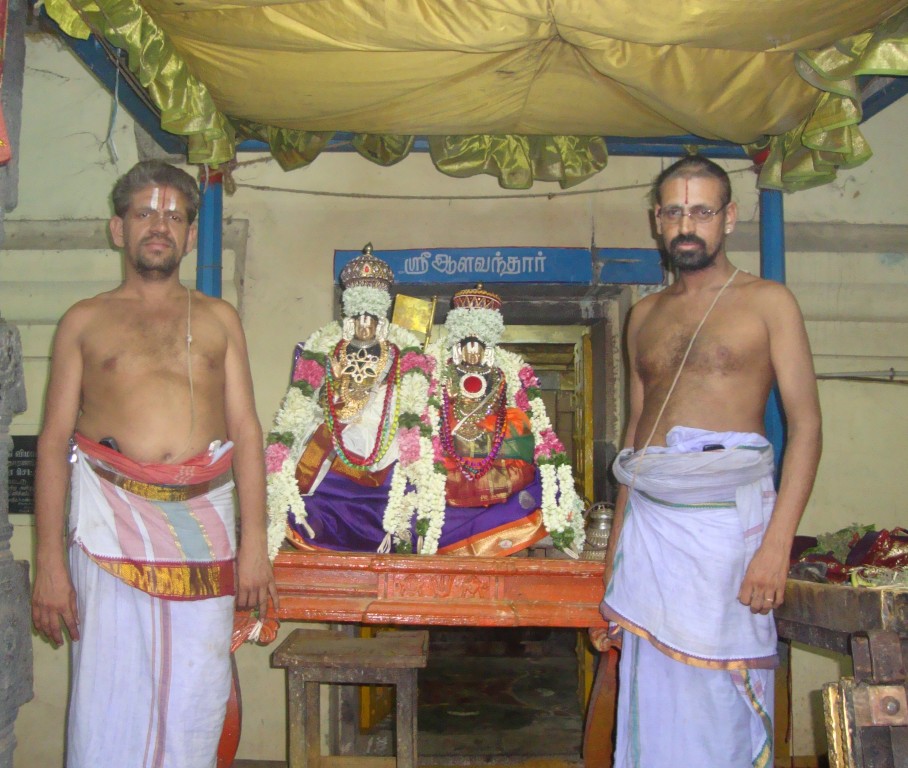 Just before Tiruvaimozhi Sevai.JPG