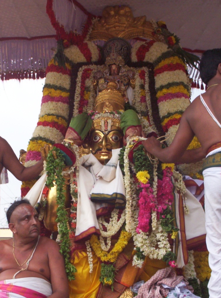 BakthaVatsalan in Garuda Vahanam.JPG