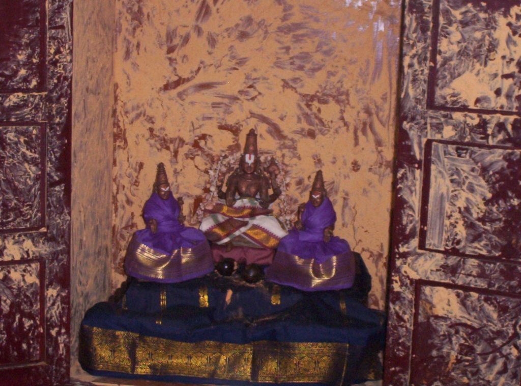 Jeeyar Swamis aaradhya perumal Sri Govindarajar.JPG