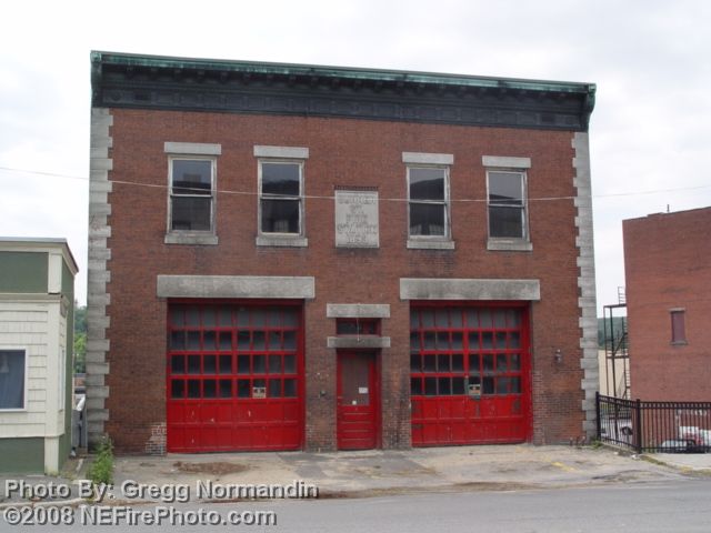 Old Summer St Engine 1 Ladder 1.JPG