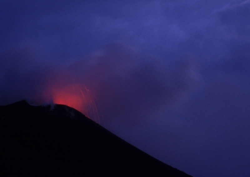 Evening eruption of Stromboli