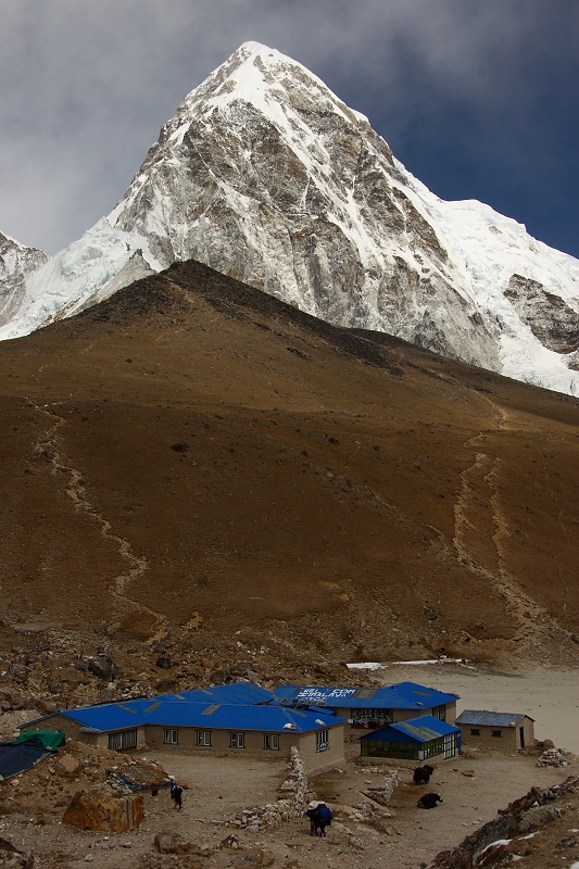 Pumori above Gorak Shep (5184m, 17,008ft), with Kala Patthar in mid distance