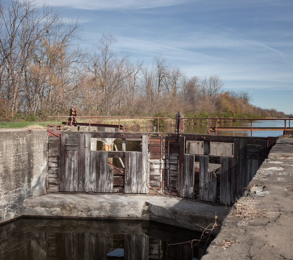 Upstream Gate 