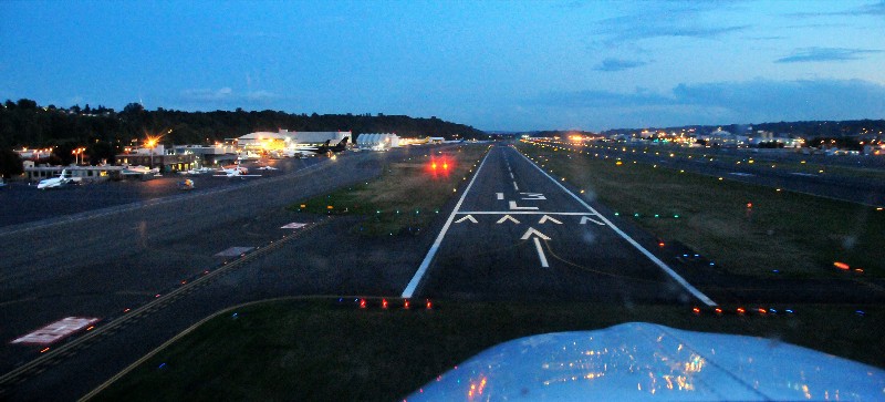 below glidepath (KBFI)