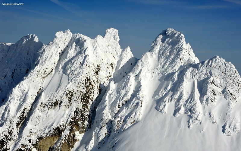 Heavy snow on The Needle
