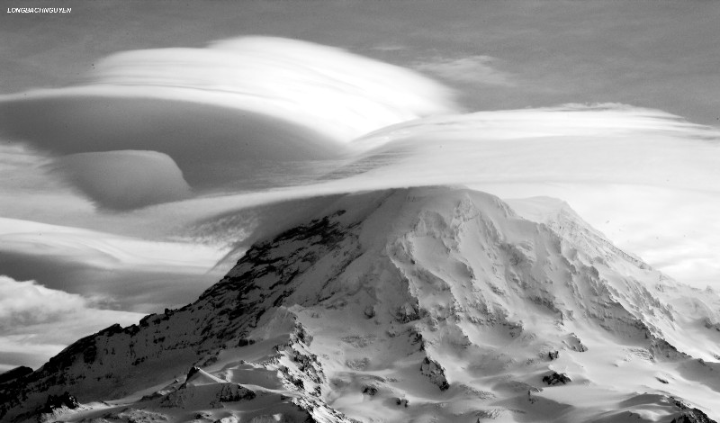 closeup of lenticular over Mt Rainier