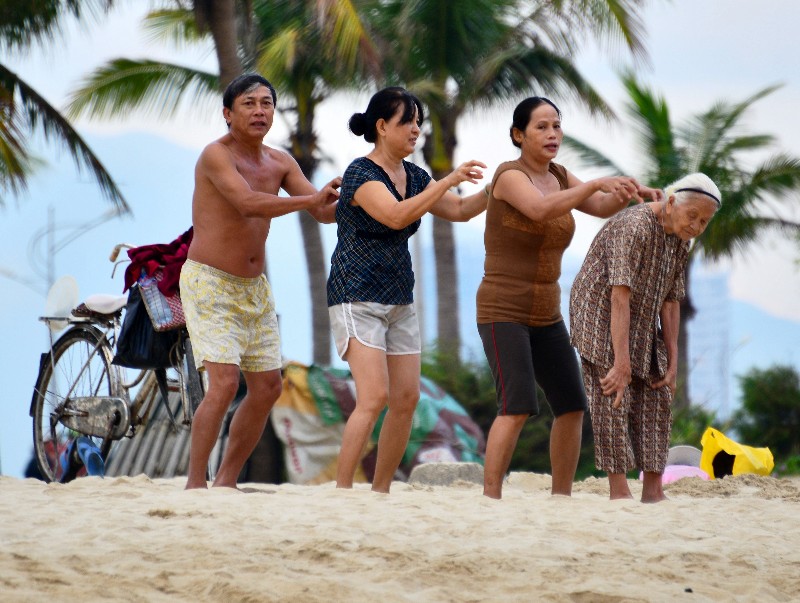 scratching tiger massage, My Khe beach, Da Nang, Vietnam  