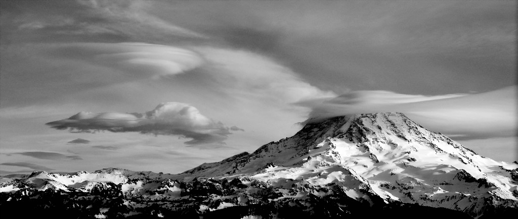 UFO over Rainier