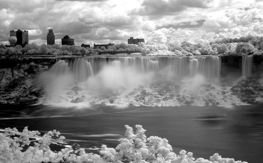 Infrared, Niagara Falls