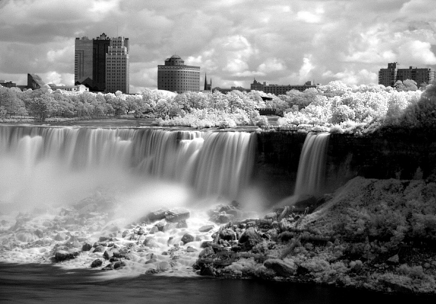 Infrared, Niagara Falls