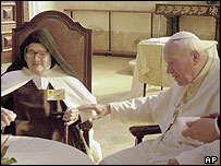 The late years of Sr Lucia & the Pope JPII.jpg