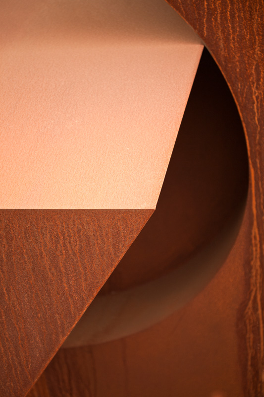 2nd Place<br>FeO2<br>by Michael Puff