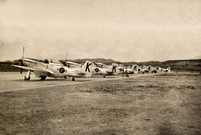Korean P-51 Mustangs