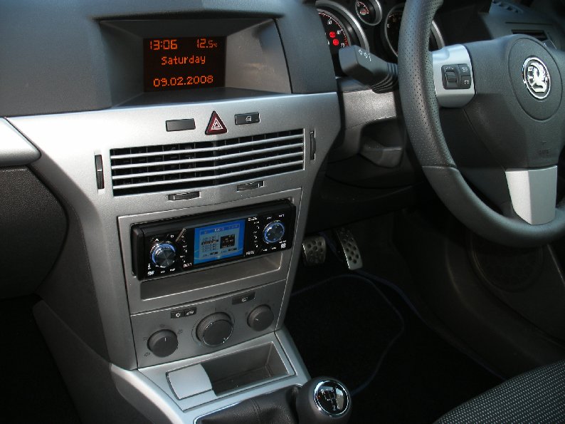 Radio upgrade in Vauxhall Corsa 07 plate.JPG photo mobile radio fitter photos at
