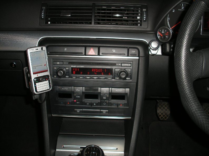 Nokia CK-7W in Audi A4 05 plate.JPG