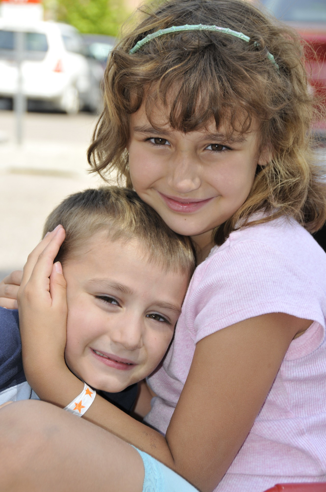 Audrey and Robert Pirro in R7 parking lot _DSC2936.JPG