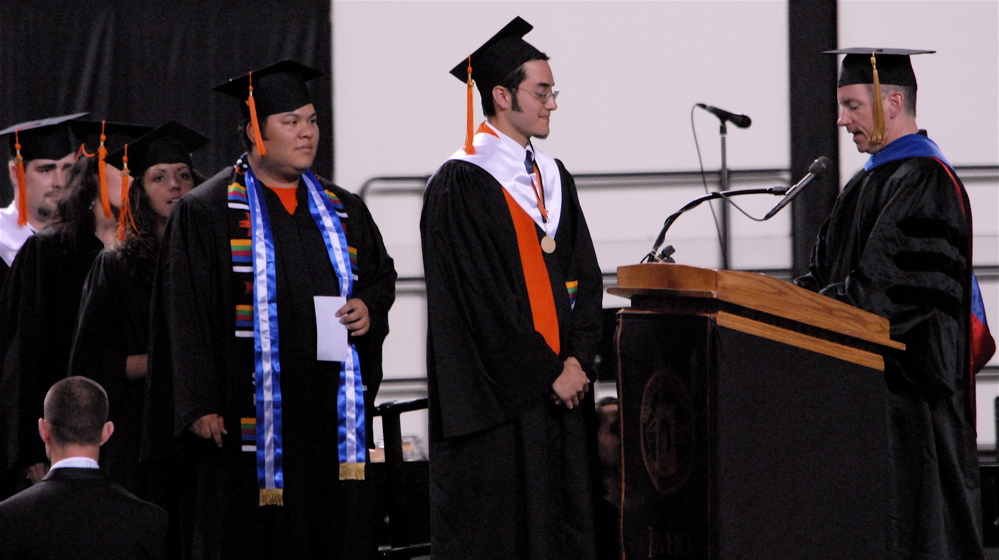 Engineering Grads Edwin Guerra in Front _DSC0398.jpg