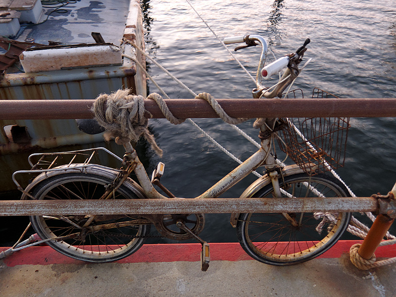 Bike on wharf