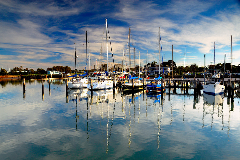 Frankston beach marina