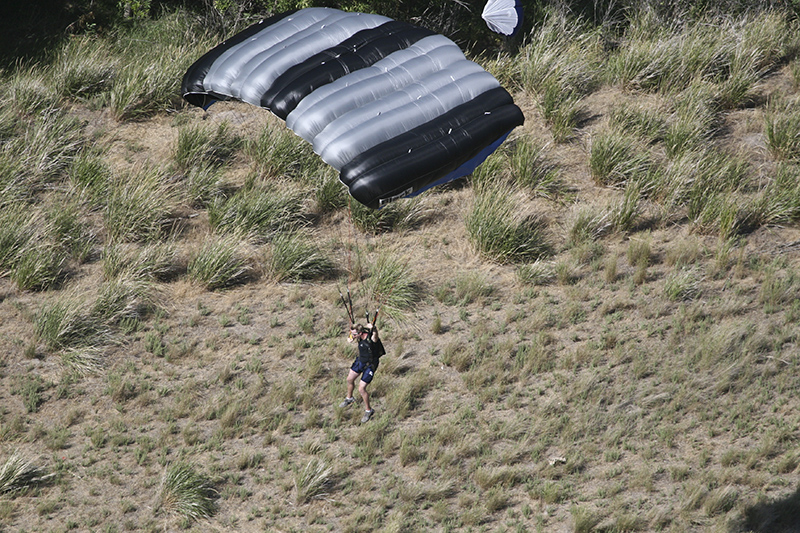 BaseJumper01