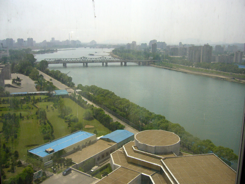 Yanggakdo International Hotel, view
