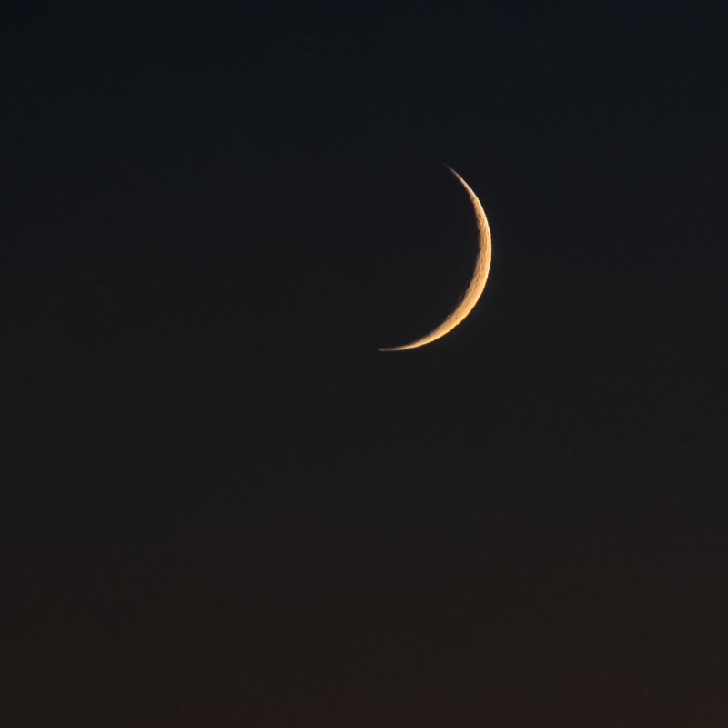 Moonset Big Beach