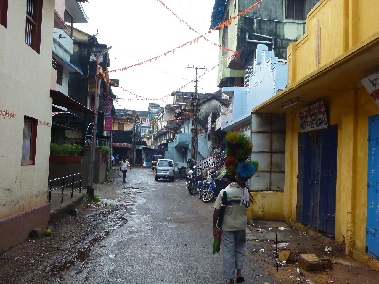 Mangalore side street.jpg