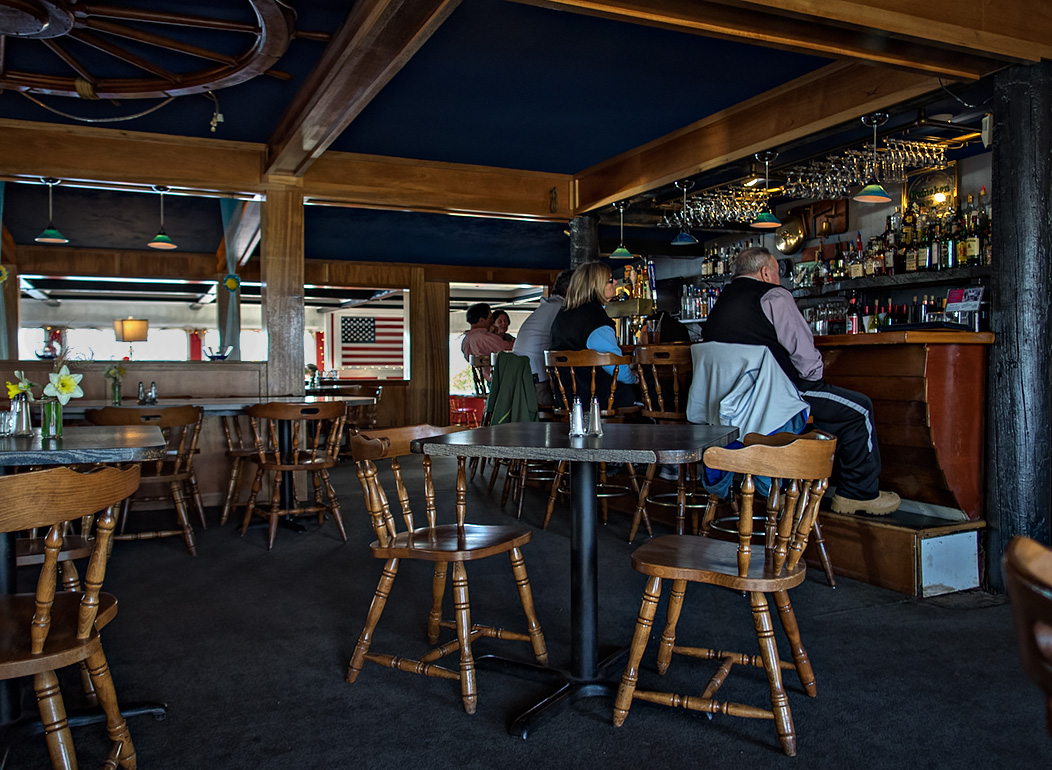 Bar - The Fisherman Restaurant