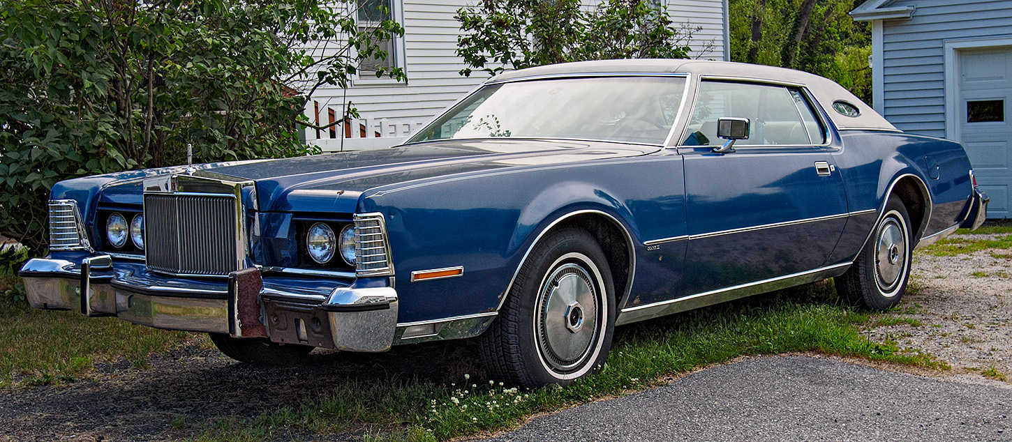 Lincoln Continental Mark IV