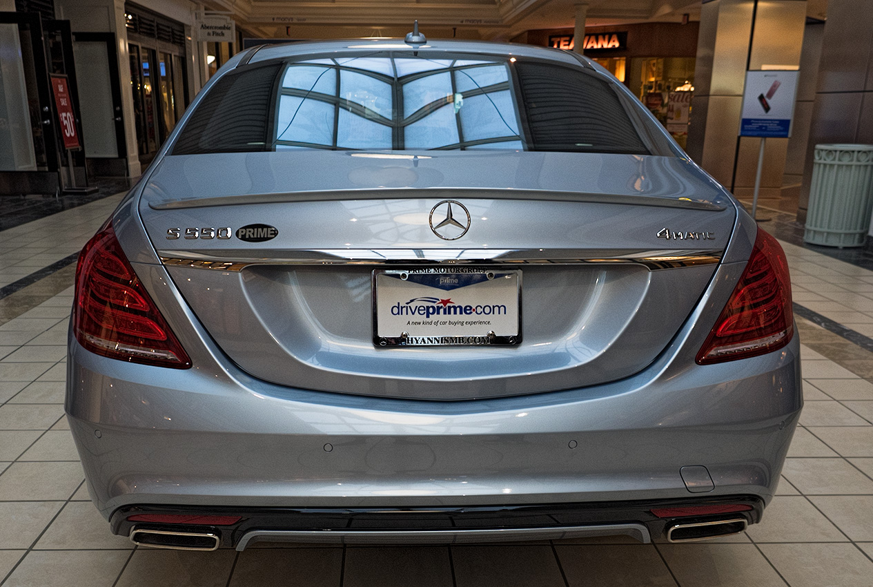 2015 Mercedes Benz S550 4Matic  Sedan - Front view below