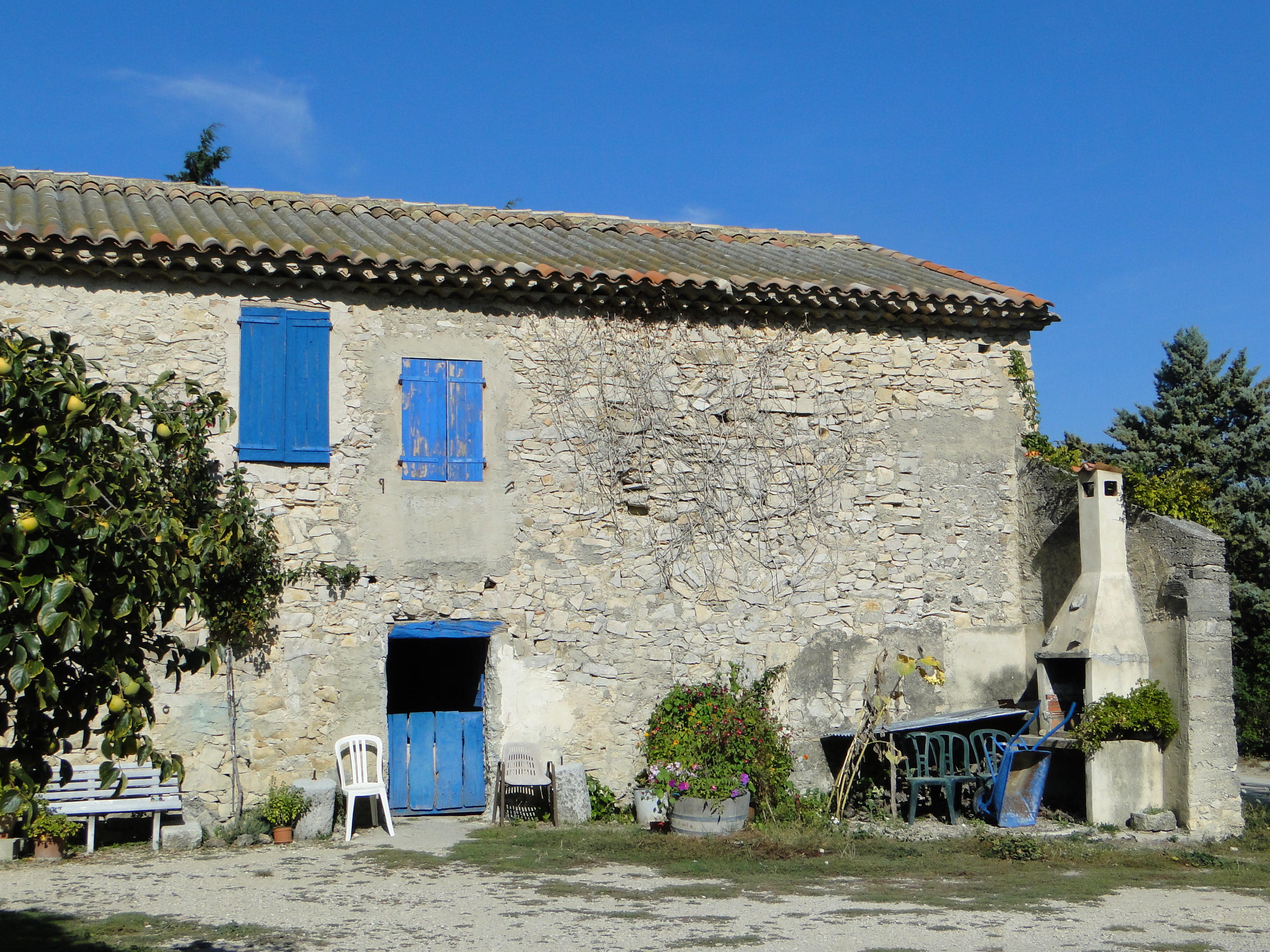 Walking to Vaison