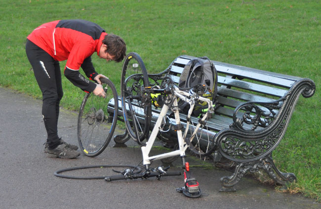Serious bike breakdown in Kensington Gardens