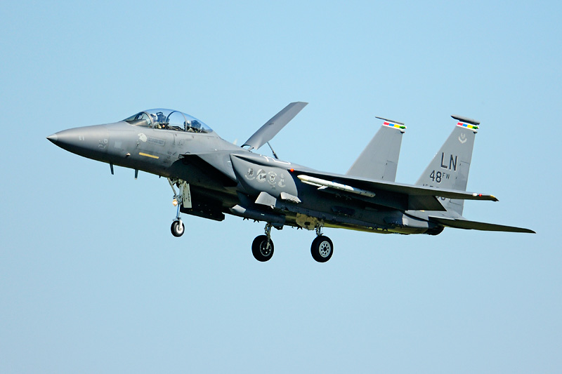 F-15E met remklep