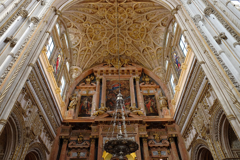 Ceiling detail