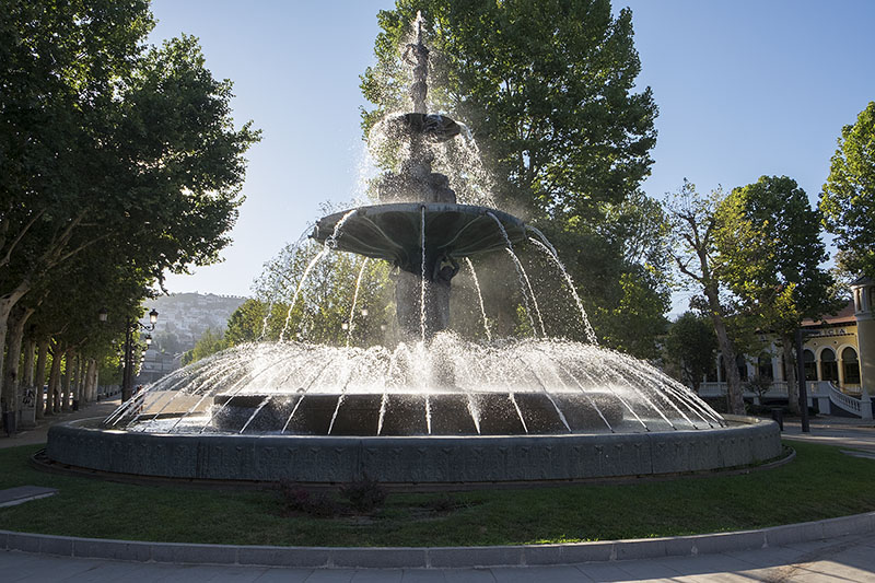 Fuente de los Granadas