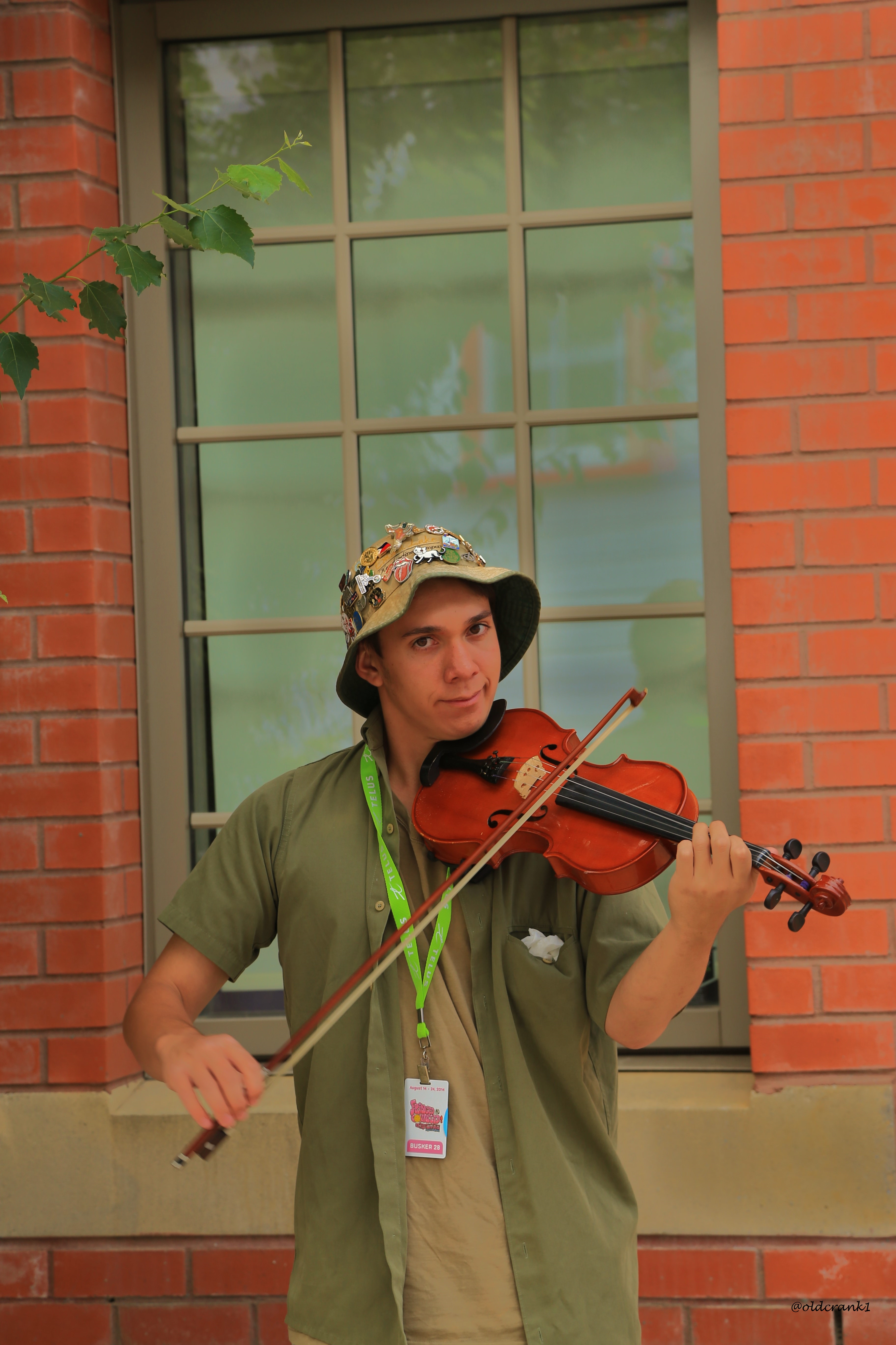 IMG_4721 fringe violinist.JPG