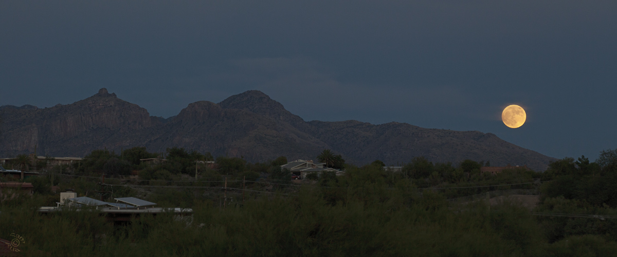 Thimble Peak, Super Moon