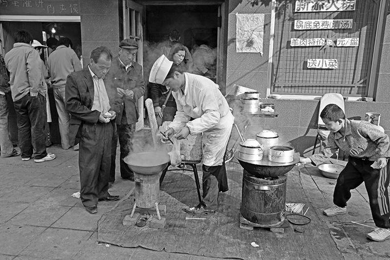 Breakfast2BW.jpg