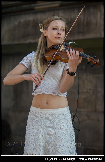 edin_fest126.jpg