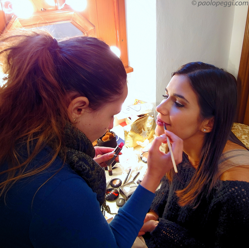 Ivana & Francesca: getting dolled up before going on set... 
