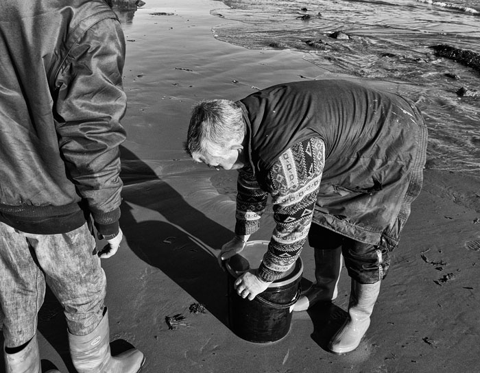 sealing the sea water 2.jpg
