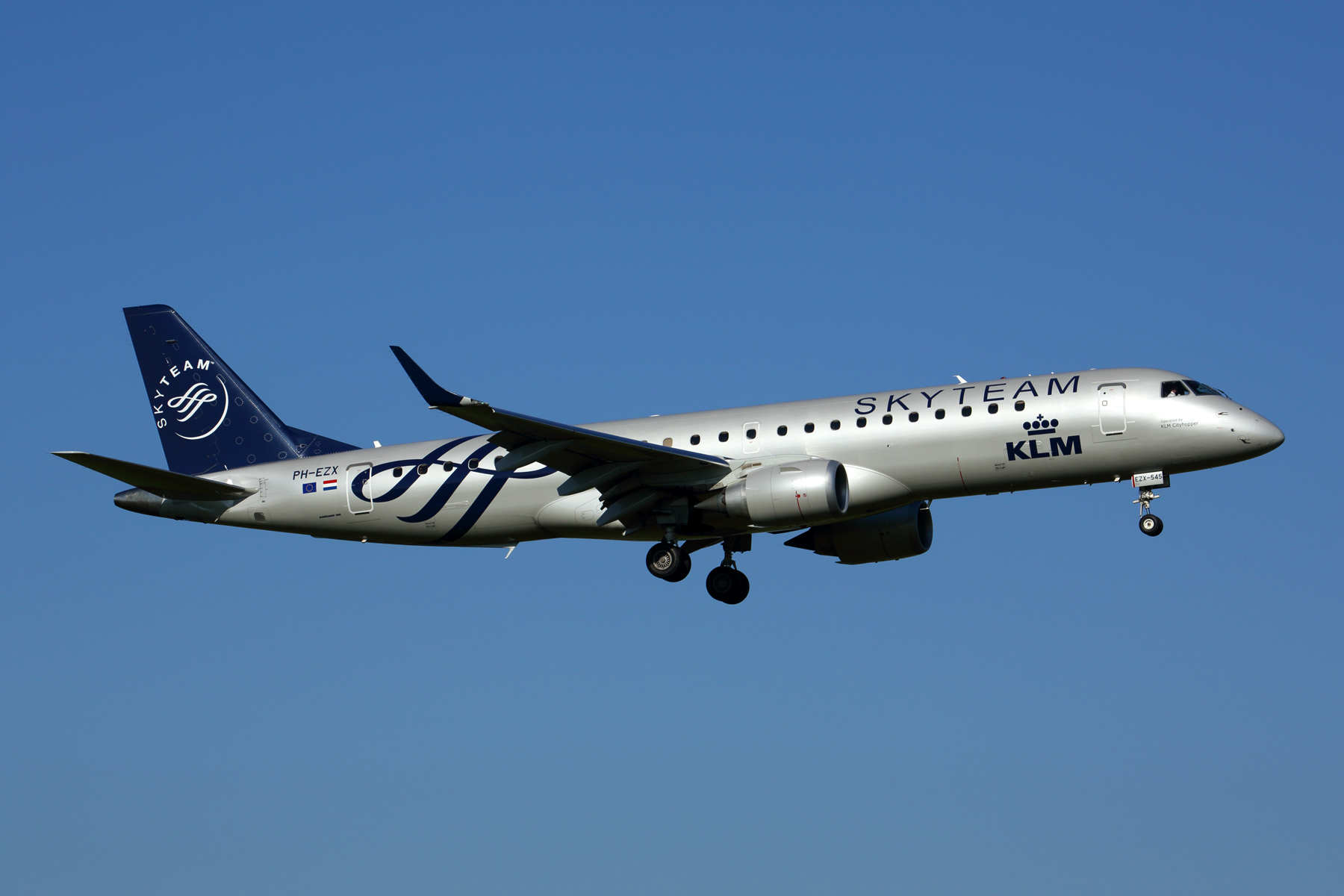 KLM CITY HOPPER EMBRAER 190 AMS RF 5K5A1749.jpg
